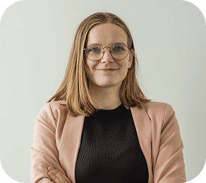 Julia Chatain headshot